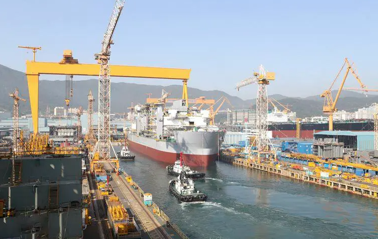 海域碼頭、散貨船跟蹤監(jiān)測攝像頭起到的作用